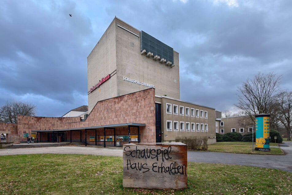 Das alte Schauspielhaus an der Zieschestraße: Noch ist über den Standort der neuen Schauspielbühne nicht entschieden.