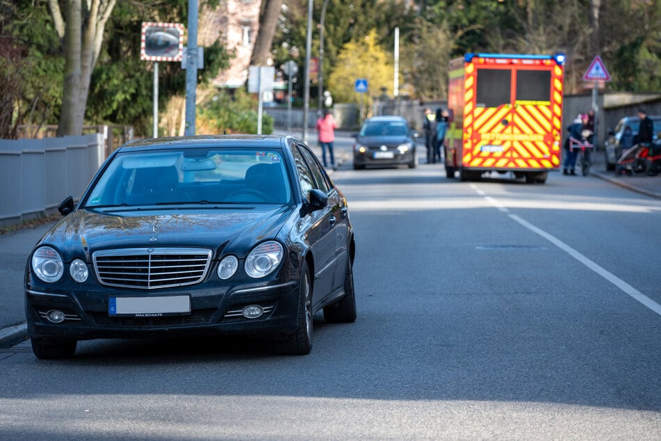 Die 77-Jährige hatte mehrere Autos erwischt – unter anderem einen entgegenkommenden Mercedes.