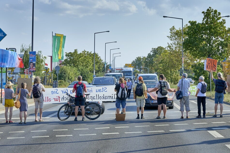 Diesmal blockierte "Extinction Rebellion" am späten Nachmittag den Verkehr.