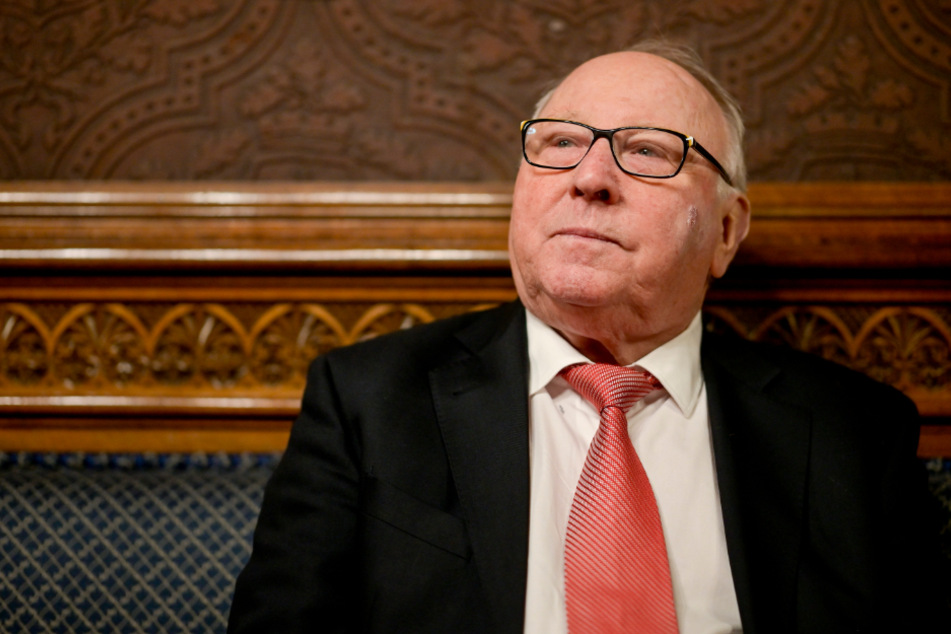 HSV-Idol Uwe Seeler macht sich große Sorgen um seinen Verein.