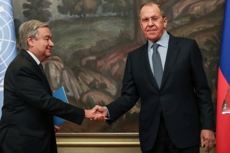 UN-Generalsekretär António Guterres (72, l.) hat sich nicht nur mit Sergej Lawrow (72) getroffen, sondern auch mit Wladimir Putin.