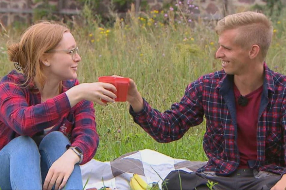 Bauer sucht Frau: RTL-Landwirt Christopher packt aus: Was ist bei ihm und Hofdame Pauline los?