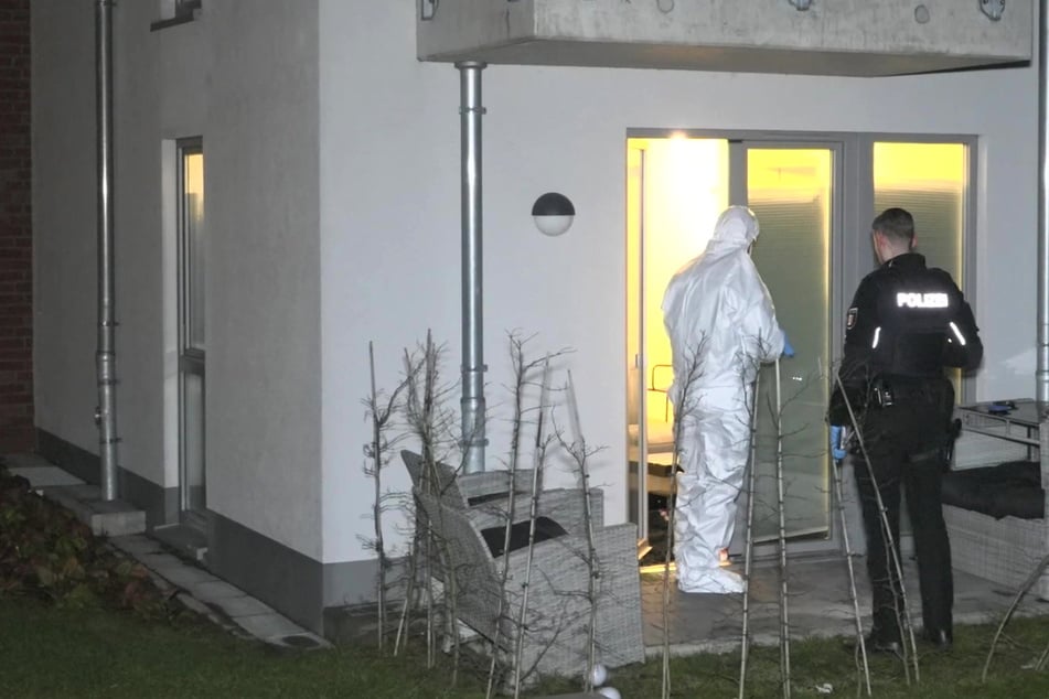 Die Spurensicherung sicherte über Stunden Beweise.