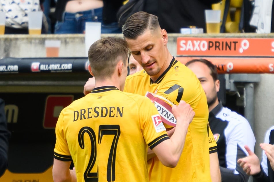 Stefan Kutschke (r.) erhielt einen gebührenden Abschied.