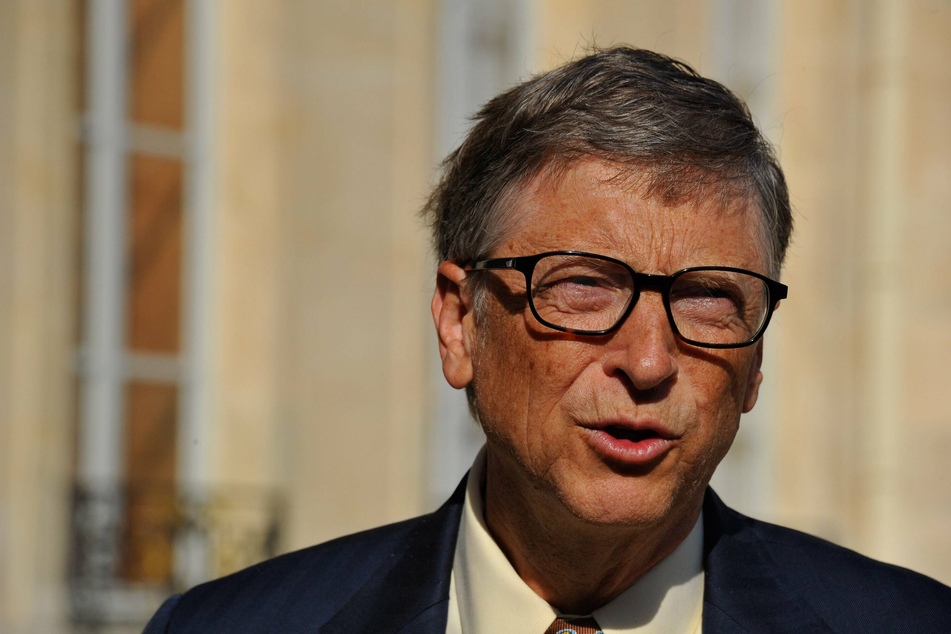 The multi-billionaire Bill Gates (64) appealed to people's common sense.