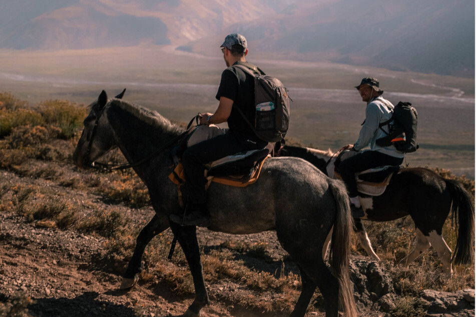 Auf Pferden geht es zum Startpunkt der Anden-Expedition.