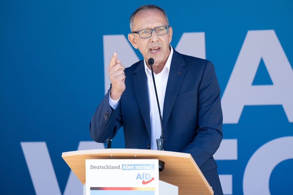 Liefert sich in Umfragen ein Kopf-an-Kopf-Rennen mit dem sächsischen CDU-Ministerpräsidenten: AfD-Kandidat Jörg Urban (60). Seine Partei wurde in Sachsen vom Verfassungsschutz als "gesichert rechtsextremistisch" eingestuft.