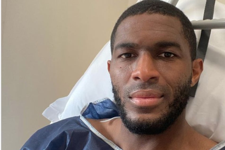 Anthony Modeste (33) ist momentan vom 1. FC Köln an AS Saint-Étienne in Frankreich verliehen. Nach seiner Operation grüßte er per Instagram-Foto.