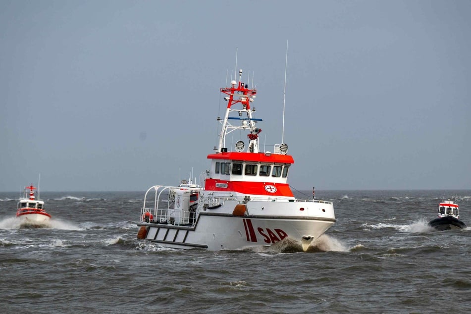 Die Seenotretter nahmen Kurs auf den Havaristen in der Ostsee. (Symbolfoto)