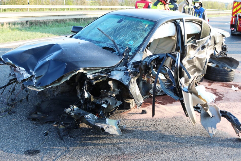 Ein Autofahrer ist auf der A6 bei Feuchtwangen tödlich verunglückt.