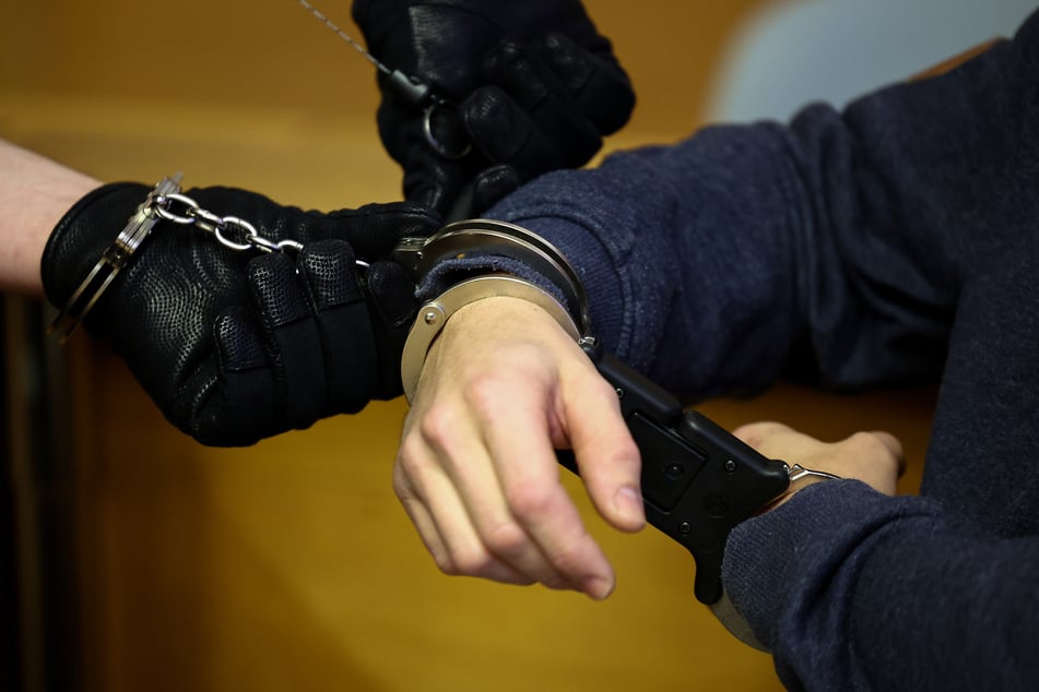 Drei Familienmitglieder aus Salzgitter wurden festgenommen, weil sie eine Putzkraft misshandelt haben sollen. (Symbolbild)