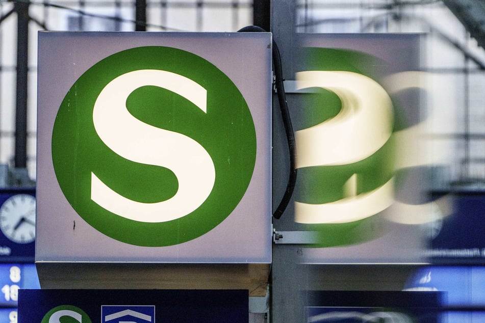 Wegen Bauarbeiten wird die wichtige Stammstrecke der Stuttgarter S-Bahn für mehrere Wochen komplett gesperrt.