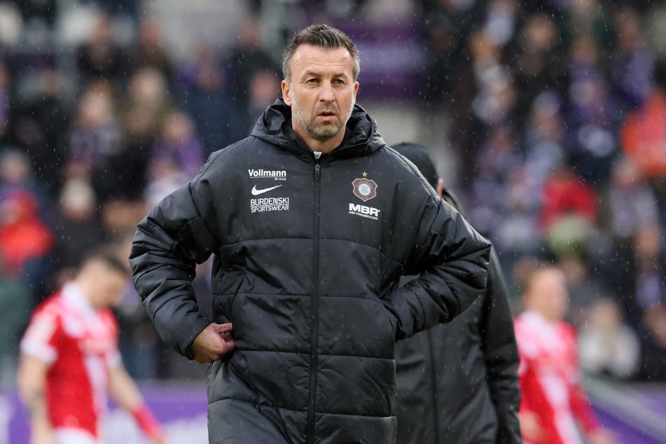 Christoph Dabrowski ist der aktuelle Cheftrainer von Erzgebirge Aue