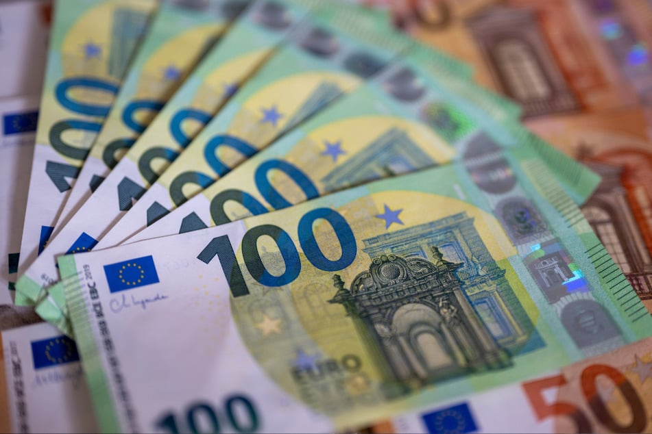 Überfall in Magdeburg: Täter erbeutet über 1000 Euro Bargeld!
