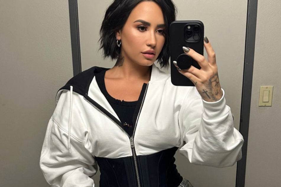 Demi Lovato will be hosting a brand new holiday special this year.