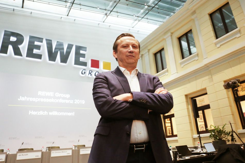 Der 1971 in Paris geborene Franzose Lionel Souque steht seit dem 1. Juli 2017 an der Spitze des REWE-Konzerns.