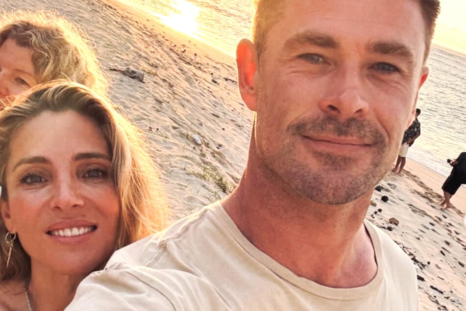 In Chris Hemsworths (42) neuem Instagram-Beitrag zeigt er sich innig mit seiner Ehefrau Elsa Pataky (49).