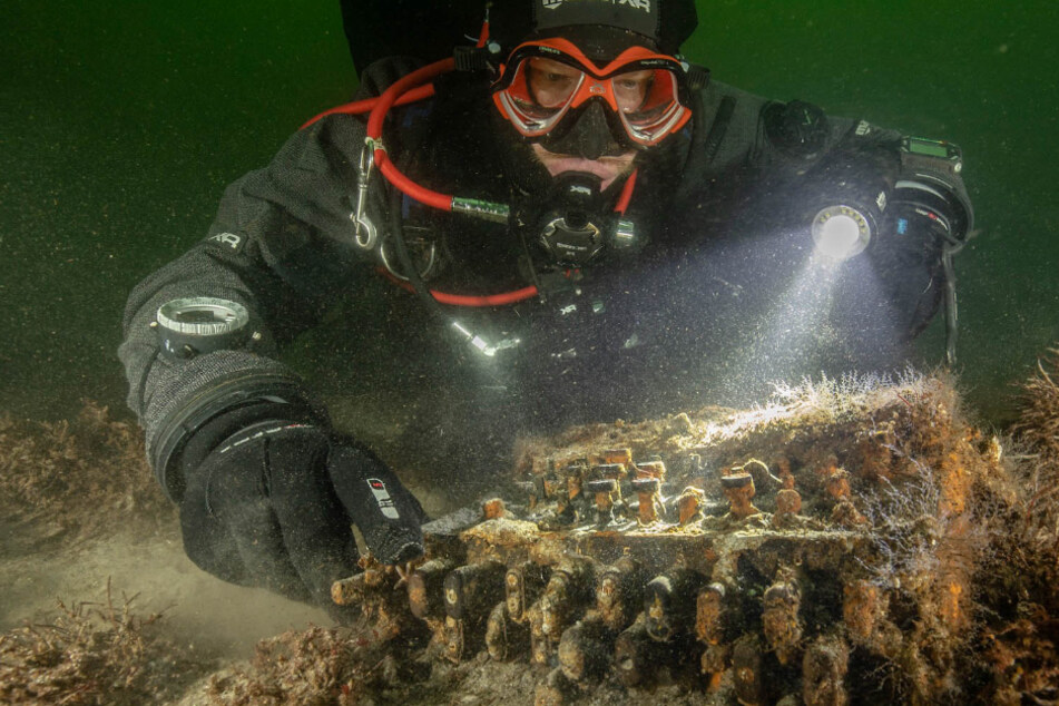 Umweltschützer finden Geheimcode-Maschine der Nazis im Ostsee-Schlamm