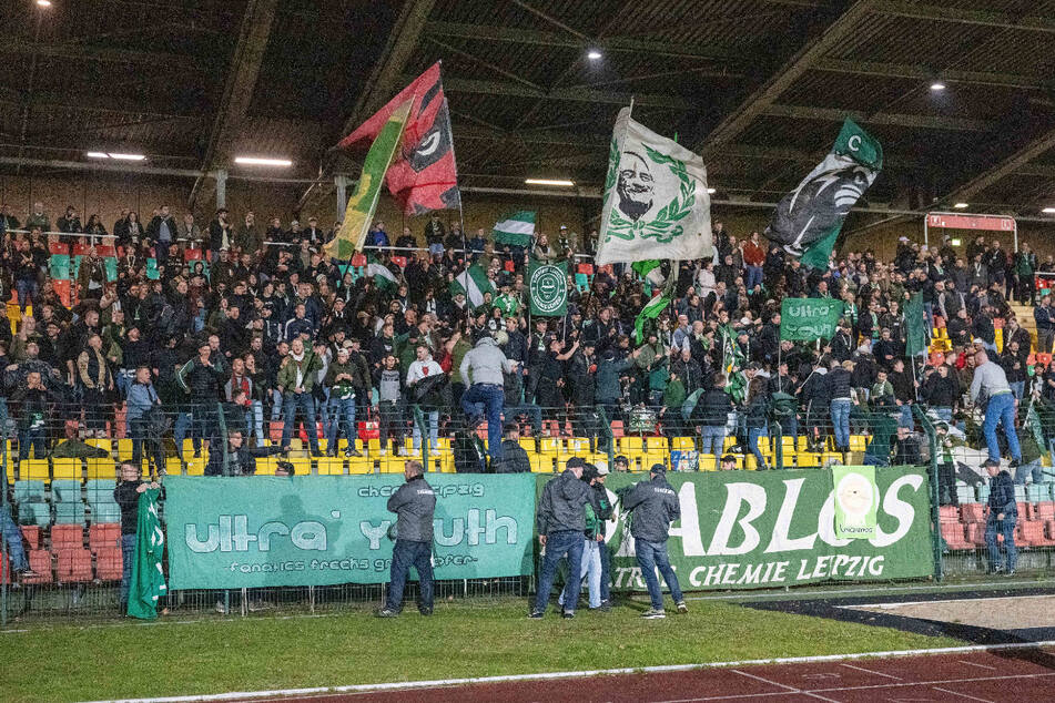 Die mitgereisten Fans der BSG Chemie Leipzig, die es pünktlich ins Stadion schafften, sahen keinen guten Auftritt ihres Teams.