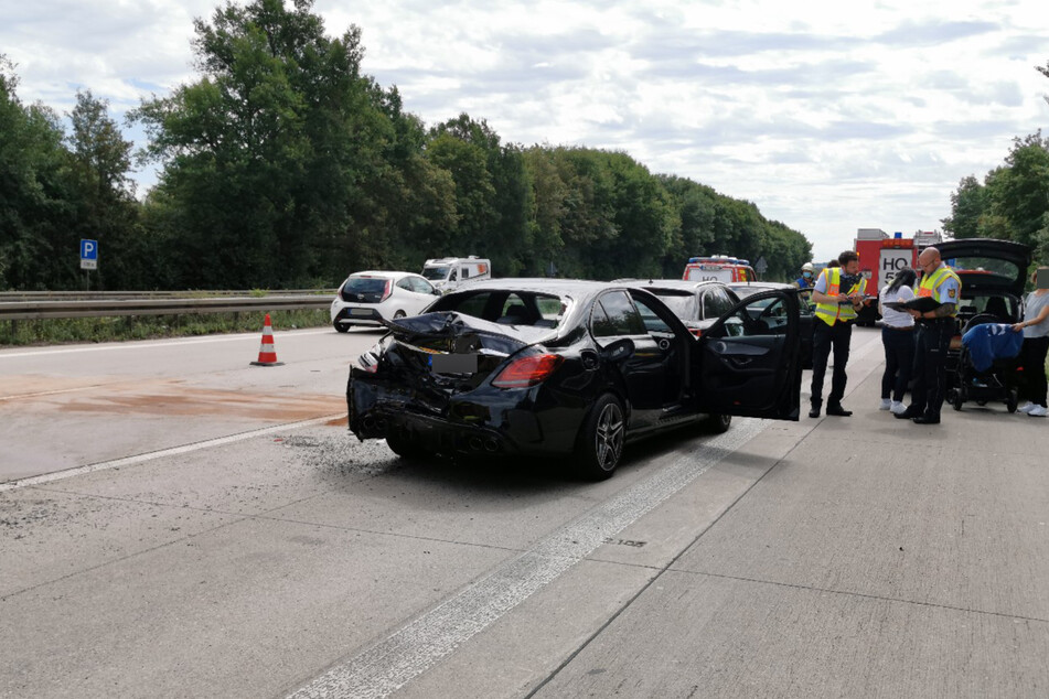 Unfall auf der A6: Mindestens zwei Menschen wurden verletzt
