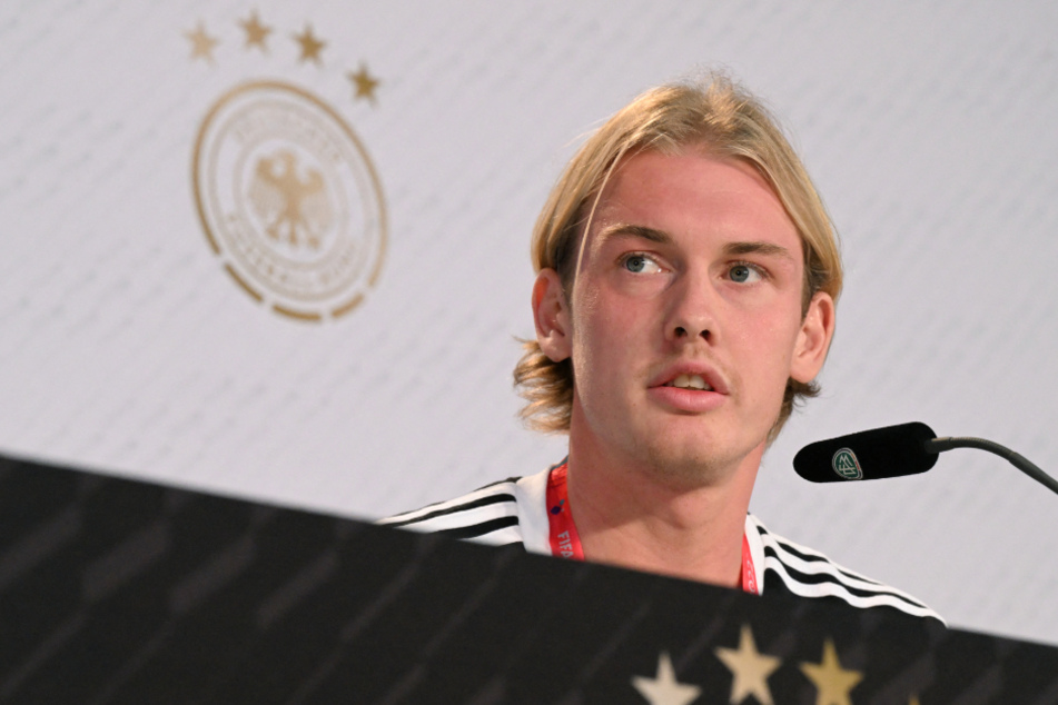 DFB-Nationalspieler Julian Brandt (26) bemängelt die fehlende Unterstützung von den deutschen Fans.