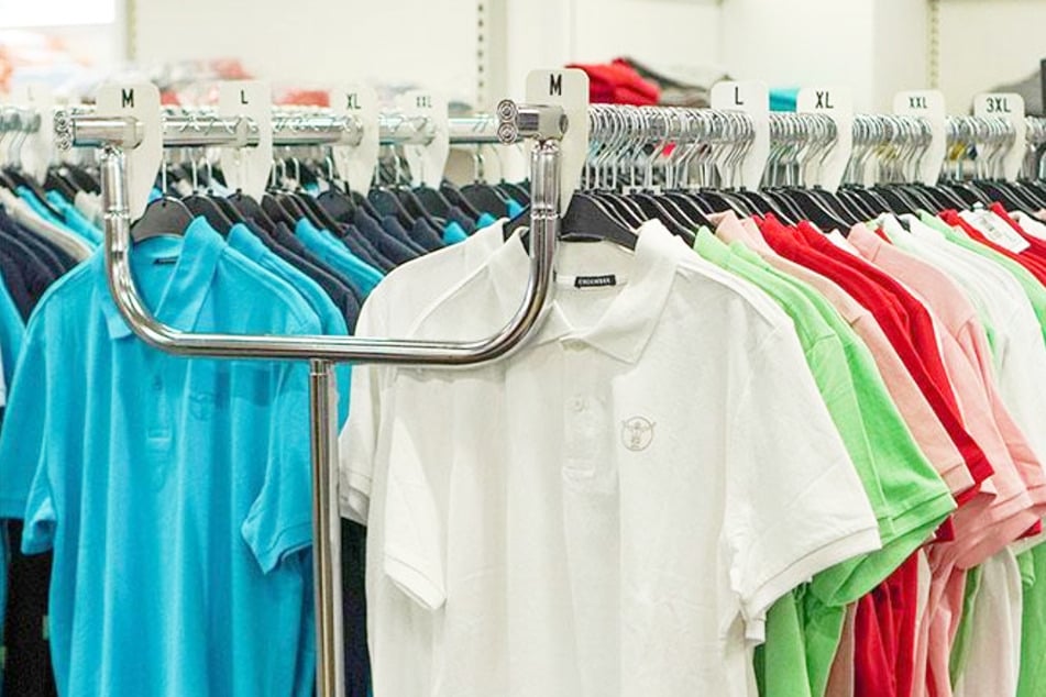 Nur 9 Euro für ein Markenshirt? Das gibt's in diesem Online-Shop