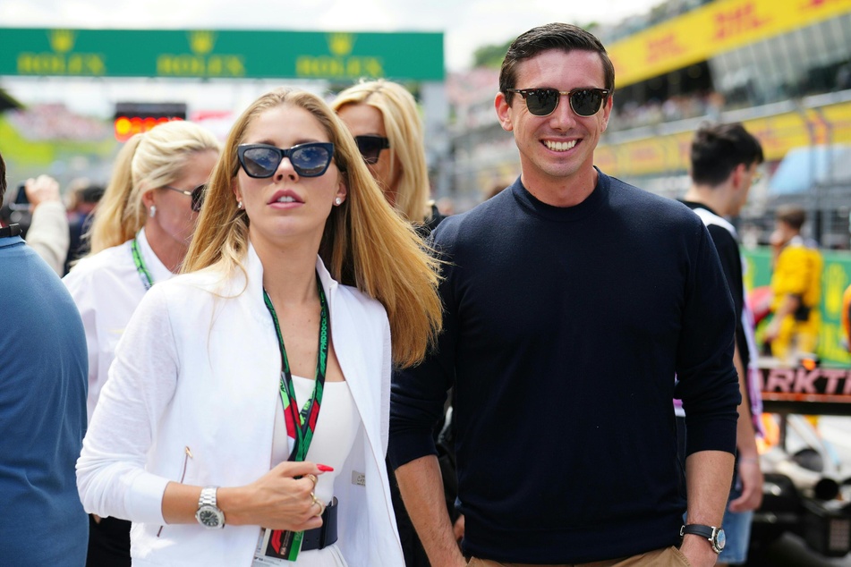 Die österreichische Popsängerin und Fernsehmoderatorin Victoria Swarovski (30) und "Red Bull"-Erbe Mark Mateschitz (31) sind seit 2023 ein Paar.