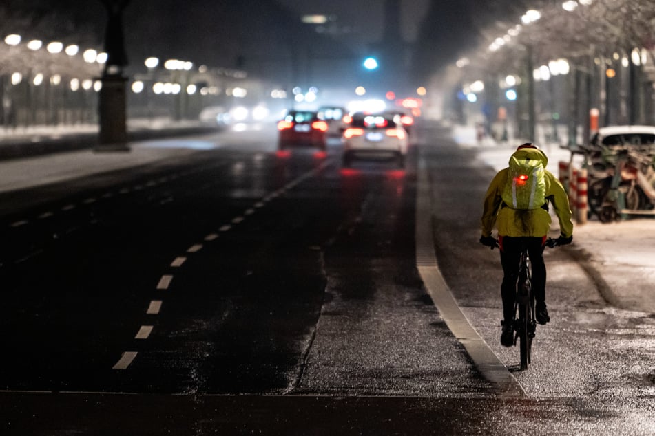 Auf den Straßen Berlins könnte es erneut glatt werden.