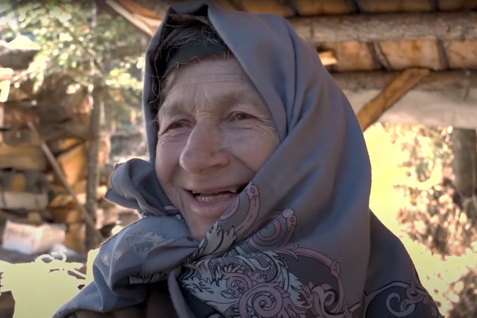 Lebt seit ihrer Kindheit in einer abgelegenen Holzhütte inmitten der Wildnis Sibiriens: die Einsiedlern Agafja Lykowa (79).