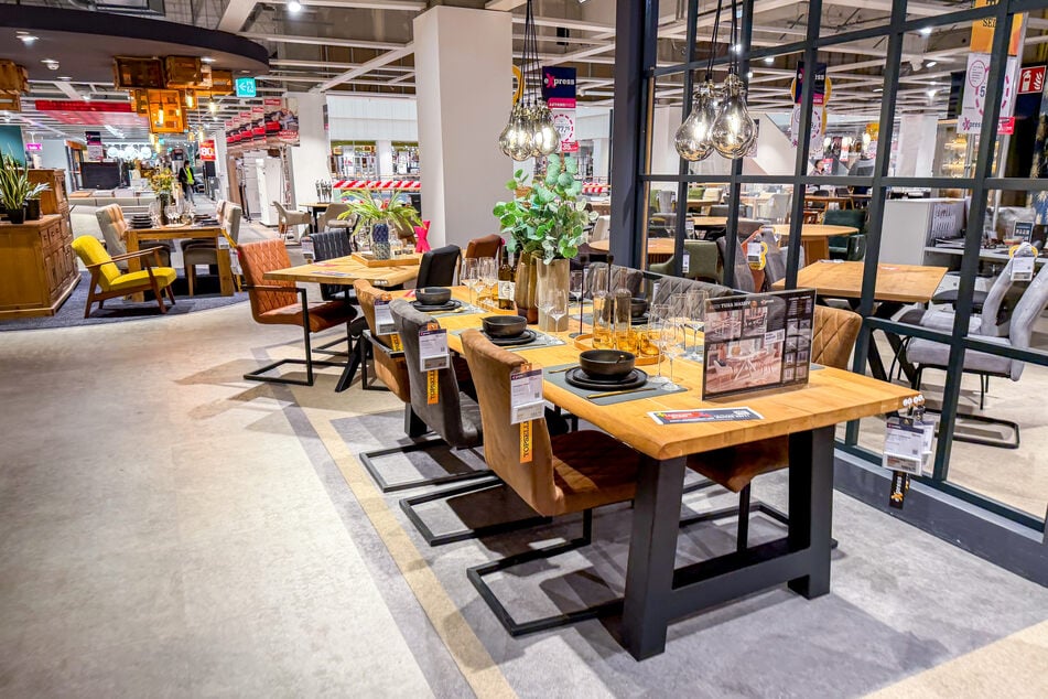 Für kurze Zeit lässt Höffner stark die Preise fallen