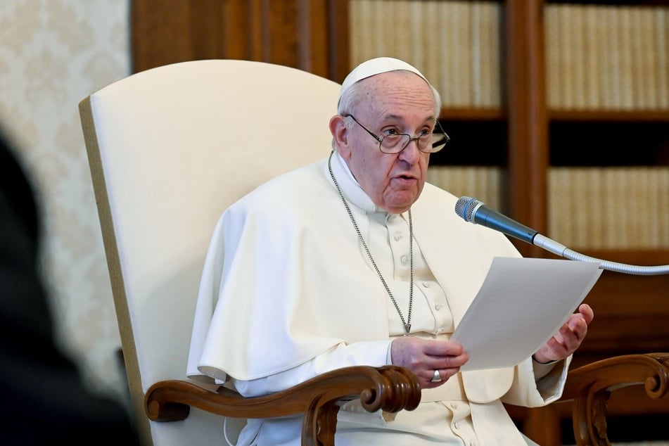 Catholic Church denies blessing to same-sex couples in declaration signed by pope