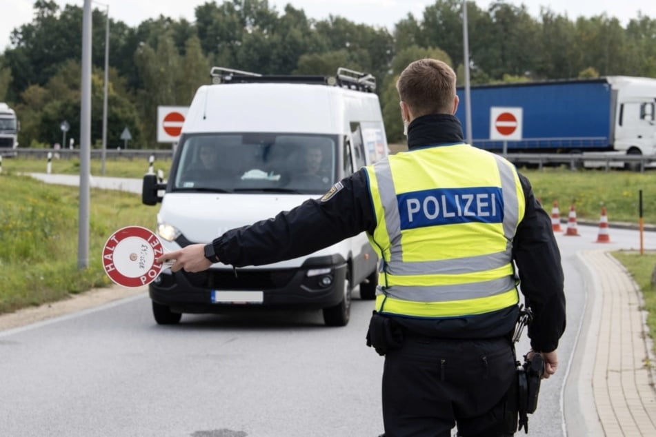 Bundespolizisten verhinderten am Wochenende zahlreiche illegale Einreisen.