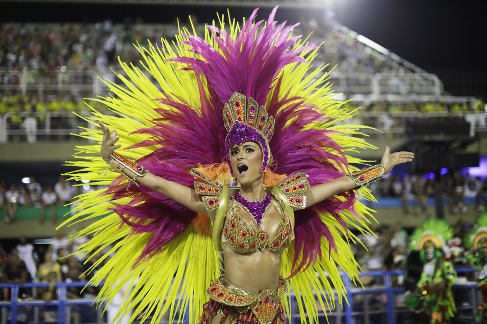 Der weltberühmte Karneval in Brasilien fällt wahrscheinlich auch in diesem Jahr in vielen Städten aufgrund der Corona-Pandemie flach. (Archivfoto)