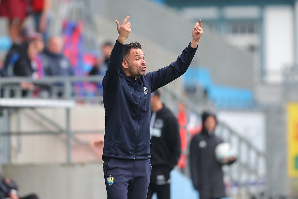CFC-Coach Benjamin Duda (37) tobte: Er war mit der Leistung seiner Mannschaft nicht zufrieden.