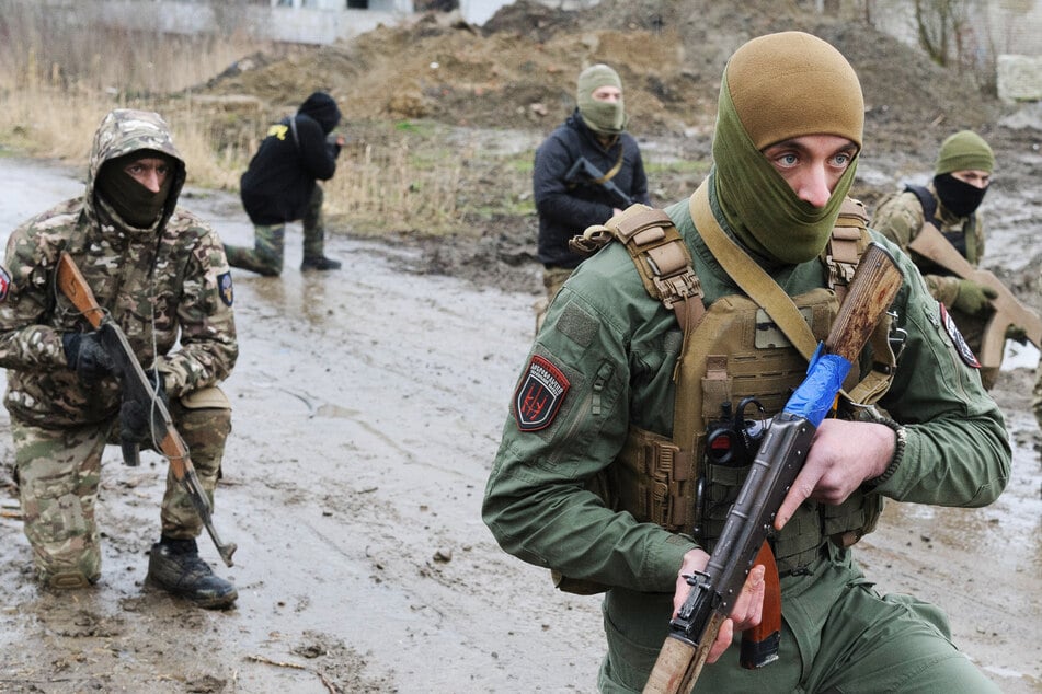 Mehrheit der Deutschen setzt Waffenlieferungen in die Ukraine mit Kriegsbeteiligung gleich