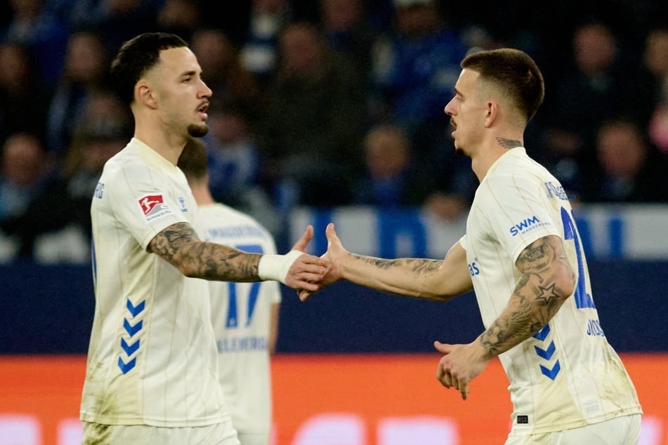 Aktuell können sich die Elbestädter besonders auf einen Mann verlassen: Mateusz Zukowski (r., 24).