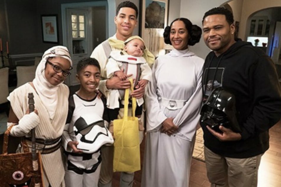 The cast of Black-ish (from l. to r.): Marsai Martin, Miles Brown, Marcus Scribner, Tracee Ellis Ross, and Anthony Anderson.