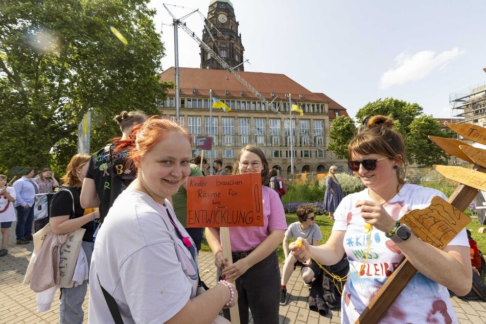 Für die Demonstranten ist klar: "Es geht um unsere Kinder und deren Zukunft."