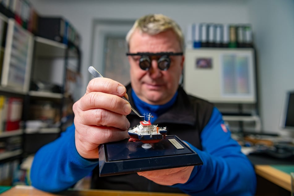 Seine Leidenschaft erfordert neben Technikwissen ganz viel Fingerspitzengefühl.