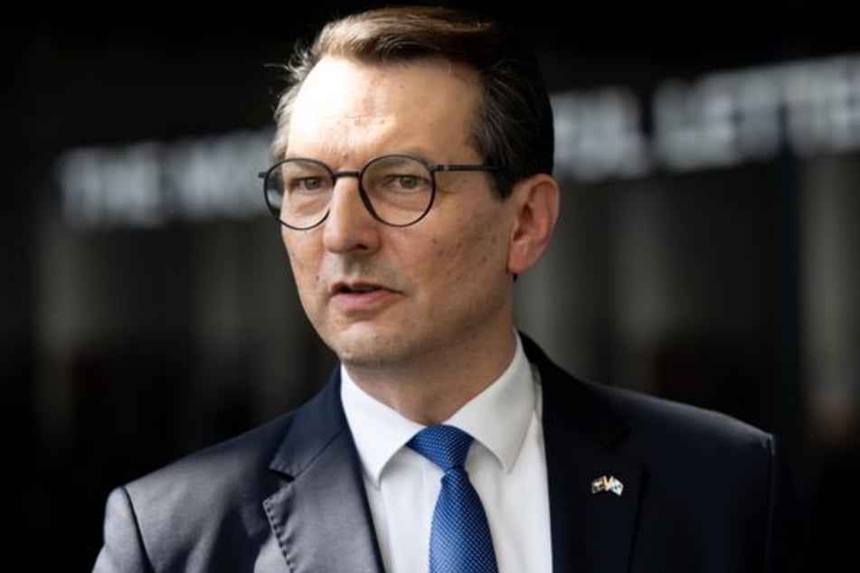 Der neue Chef Milan Nedeljkovic (57) hat viel Arbeit vor sich.
