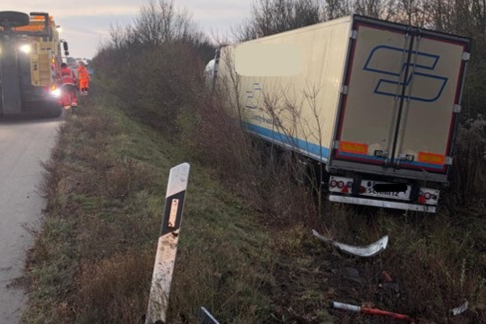 Der Lastwagen konnte am Donnerstagvormittag geborgen werden.