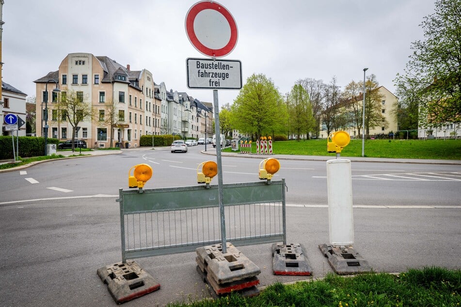 Die Waldenburger Straße wird ab Montag zwischen Zinzendorfstraße und Kochstraße bis 8. Mai voll gesperrt.