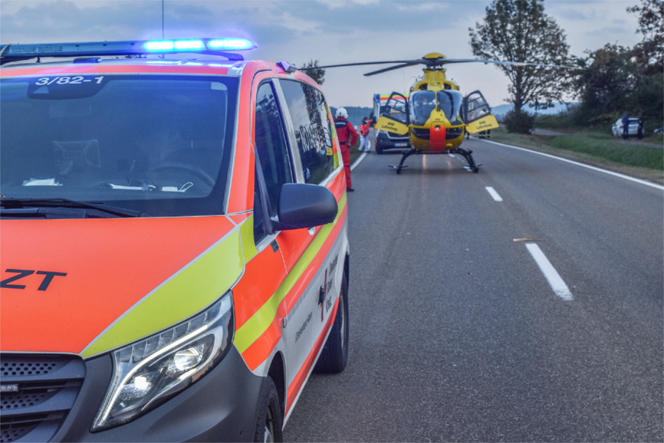 Ein Rettungshubschrauber landete am Sonntag an der Unfallstelle.