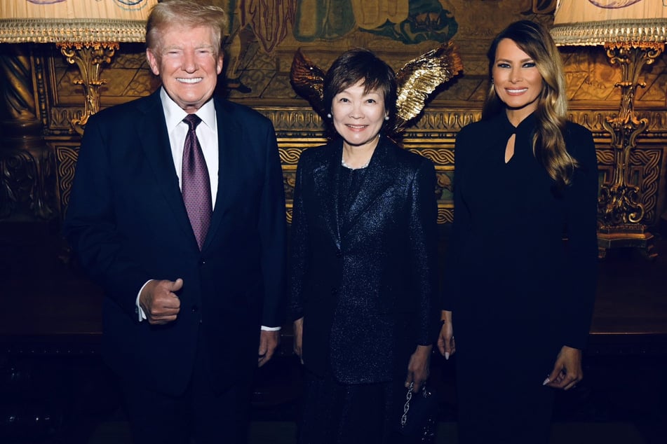 President-elect Donald Trump and his wife, Melania (r.), hosted Akie Abe, the widow of the ex-Japanese Prime Minister Shinzō Abe.