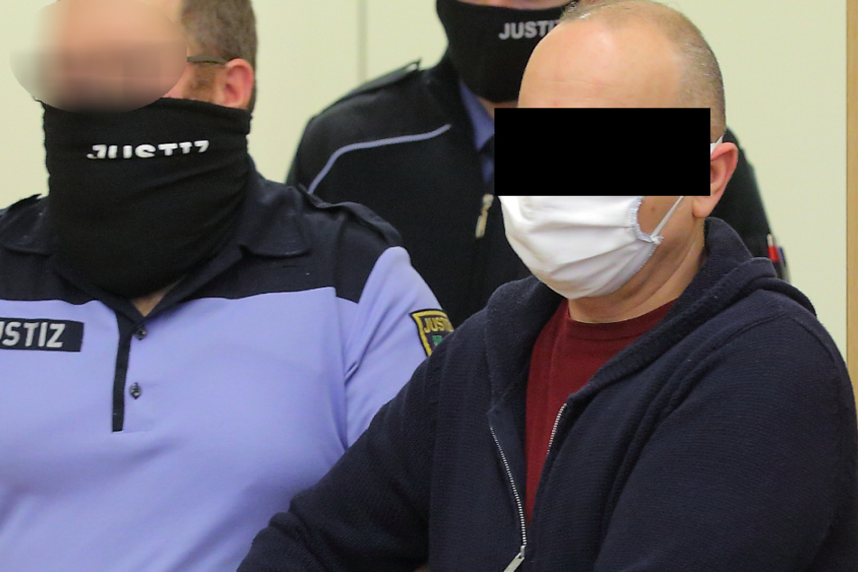 Abzocke mit gefälschten Gebühren-Bescheiden: Der Kurier des Bandenchefs fährt ein