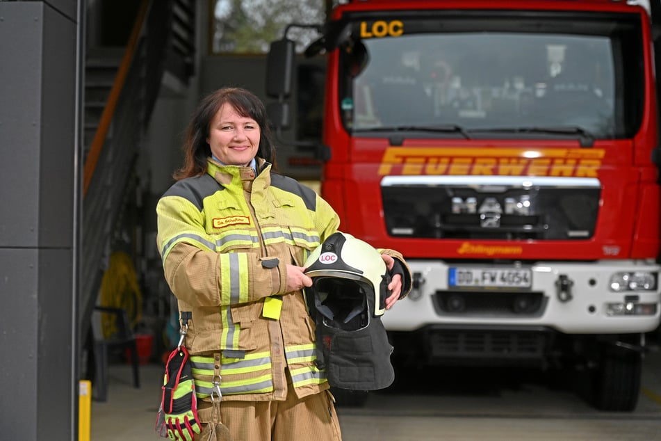 Seit 2011 ist Sandra Schnitzer (45) Wehrleiterin der Freiwilligen Feuerwehr Lockwitz.