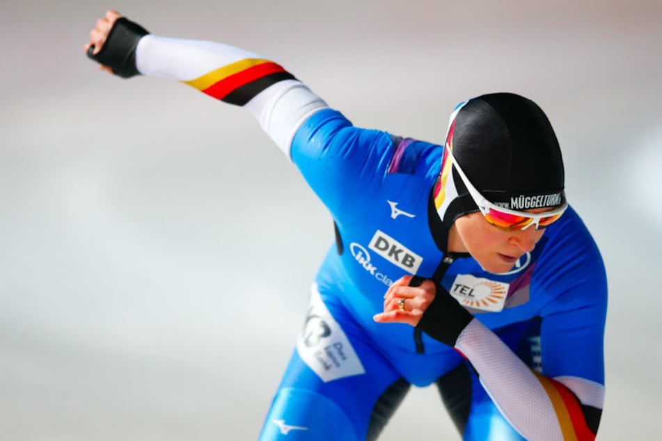 Das Spitzensportteam der deutschen Eisschnellläufer muss komplett in Quarantäne. (Archivbild)
