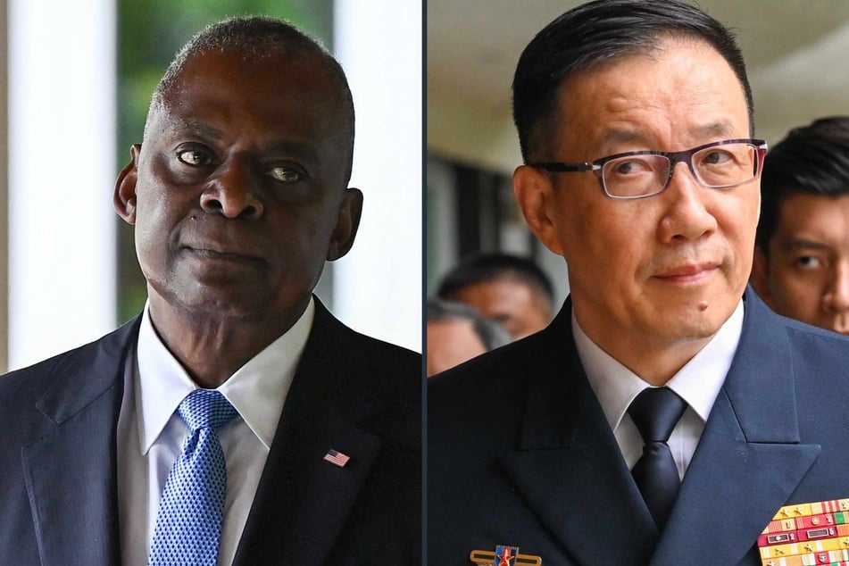 The meeting between US Defense Secretary Lloyd Austin (l.) and Chinese Defense Minister Dong Jun (r.) addressed issues relating to Taiwan and the South China Sea.