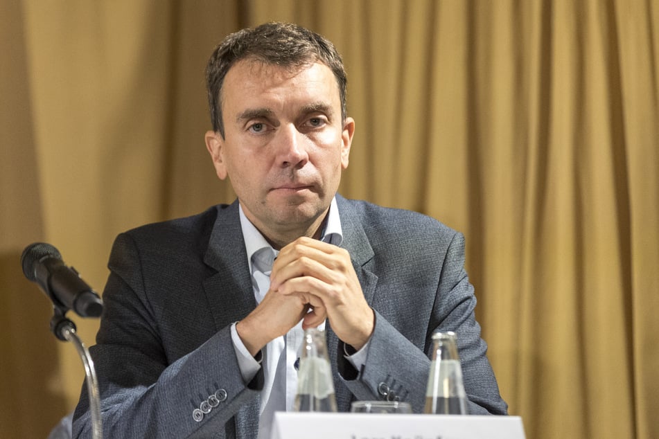 Lars Knüpfer (50) ist Chef der Dresden Information.