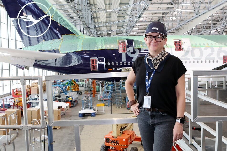 EFW-Sprecherin Anne Schneider (50) prognostiziert den Rückflug des Jubiläums-A380 für Mittwoch.